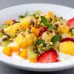 cremige Quarkspeise mit frischen Früchten in 10 Min - featured image