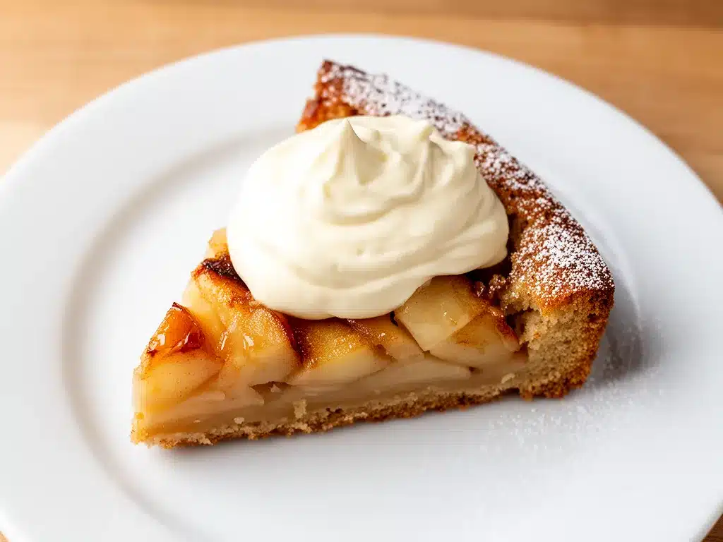 Klassische Apfeltorte: 5-Schritte Rezept für cremige Vanillecreme 4 Klassische Apfeltorte mit cremiger Vanillecreme preparation steps