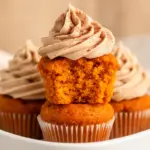 Kürbis Cupcakes mit Zimt Frosting - featured image